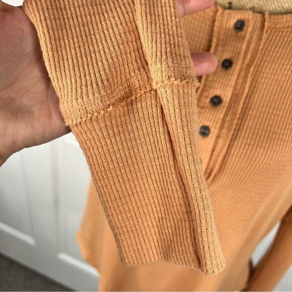 Sz M Billabong New Anyday Henley Top NWOT $56 MSRP - Picture 9 of 13